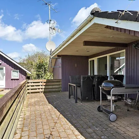بيت للعطل Fy131-middelfart-stjernevej-111 *