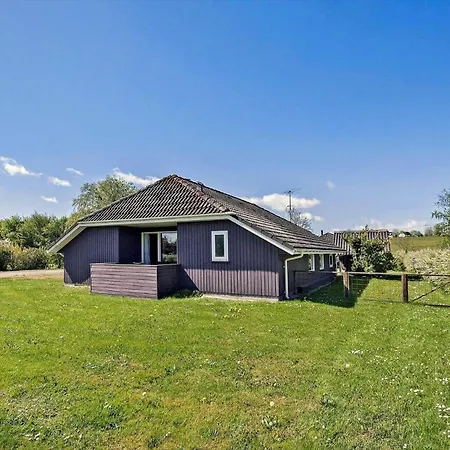Fy131-middelfart-stjernevej-111 بيت للعطل